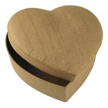 Paper mache box heart 15,5x15,5x6,5 cm