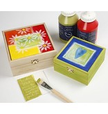 Objekten zum Dekorieren / objects for decorating 3 scatole di legno con cartone