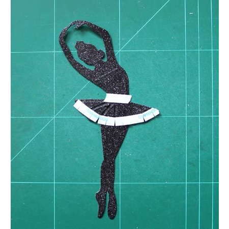 Spellbinders und Rayher Spellbinders, ponsen en embossing sjabloon, Tiny Dancers