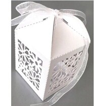 Case 10 cadeau avec délicat motif floral
