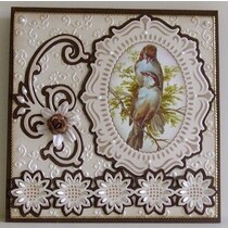 Marianne Design, Cadre ovale