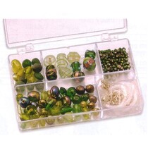 Des billes de verre de Schmuckbox verts assortiment