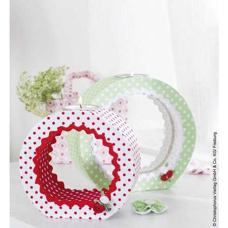 Tante Ema Cotton fabric: good luck charm, lime green