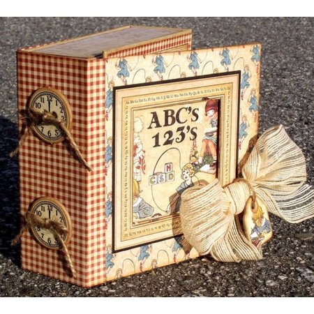 Objekten zum Dekorieren / objects for decorating Cartapesta scatola coperchio ribaltabile, 18x17,5x5,5 cm, parte interna sciolto