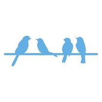 Couper et gaufrer des pochoirs, des oiseaux sur une branche