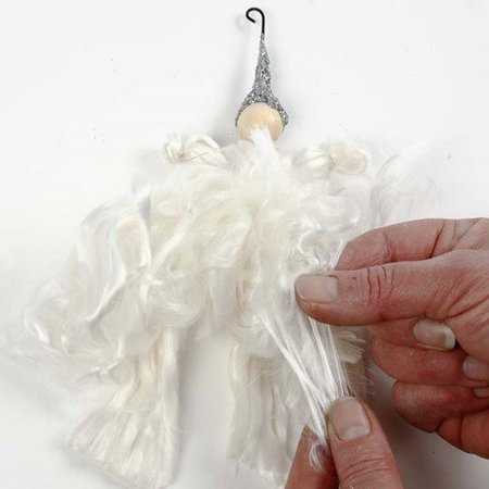 BASTELZUBEHÖR / CRAFT ACCESSORIES Rohseidengarne, 100 gr oder 50gr