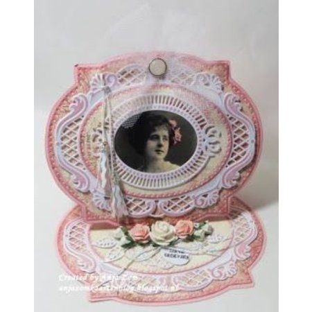 Marianne Design Punching and embossing templates Intricate decorative frame