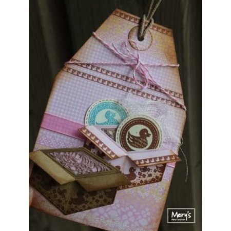 Joy!Crafts und JM Creation Corte y Repujado: caja, regalo
