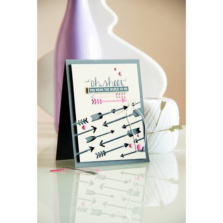 Spellbinders und Rayher Punching and embossing template: arrows
