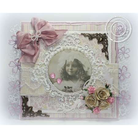 Joy!Crafts und JM Creation Punching and embossing template: decorative frame