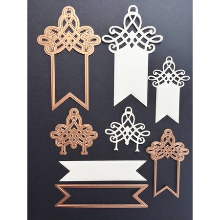 Spellbinders und Rayher Punching and embossing template: Shapeabilities, Swallowtail Tags
