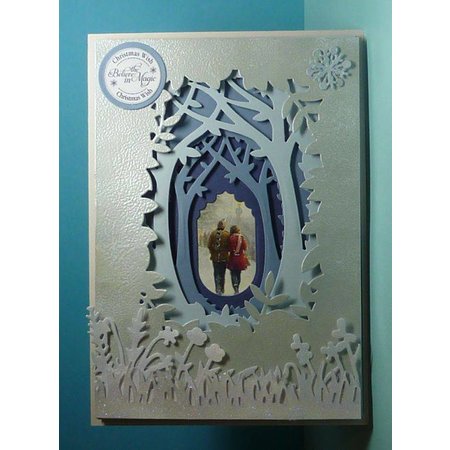 X-Cut / Docrafts Skjæring og preging sjablong for en Shadow Box Card, Forest