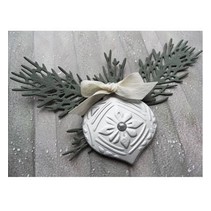 Punching and embossing template: Tiny's Pine tree branch