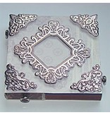 Embellishments / Verzierungen Metallic embossed Cardboard