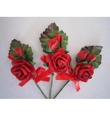BASTELSETS / CRAFT KITS: 3 MIni red rose bouquets with ribbon. - Copy