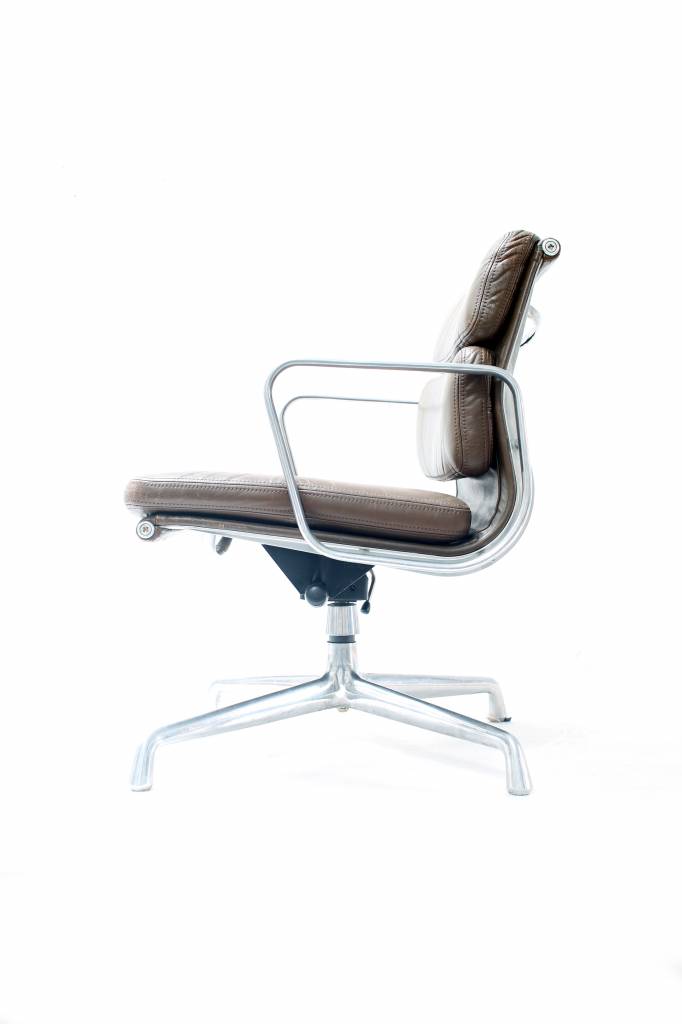 Vintage Charles Eames office chair