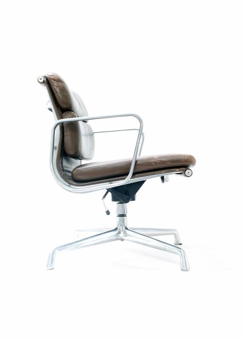 Charles Eames office chair