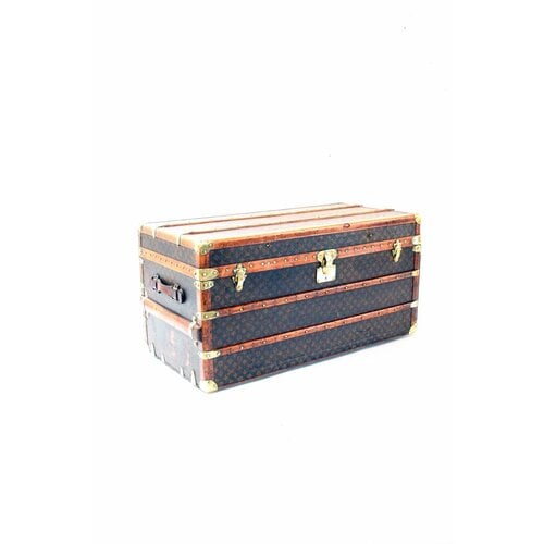 Louis Vuitton travel suitcase 1920