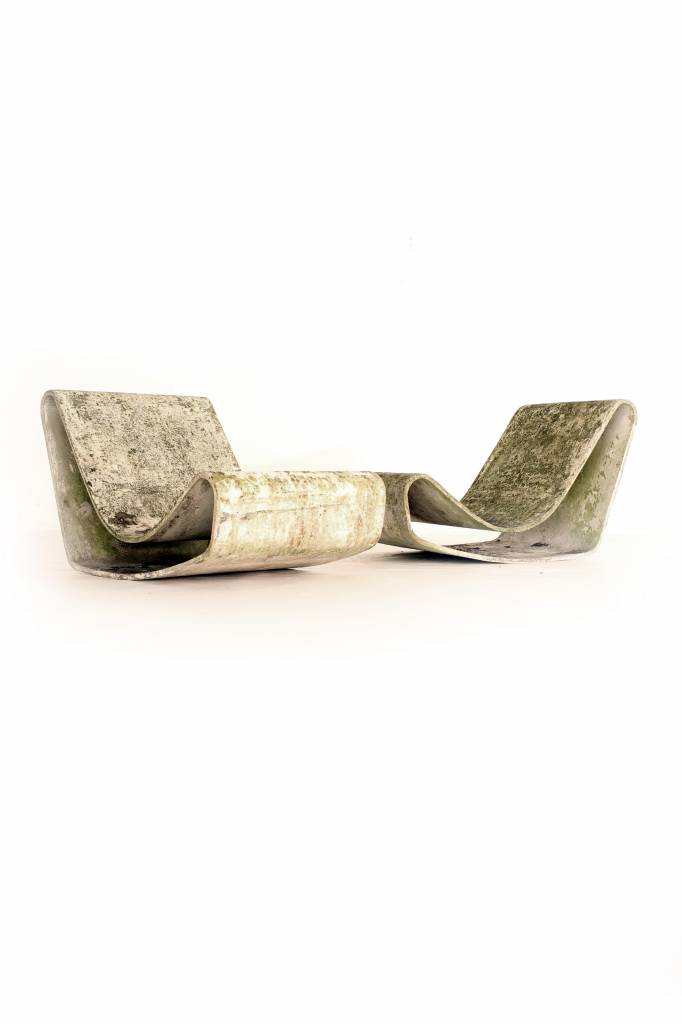 Pair of Loop lounge chairs by Willy Guhl