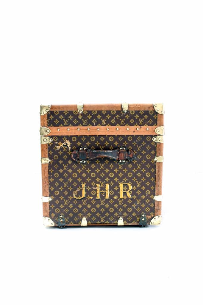 Old Louis Vuitton suitcase cavas 1920 - THE HOUSE OF WAUW