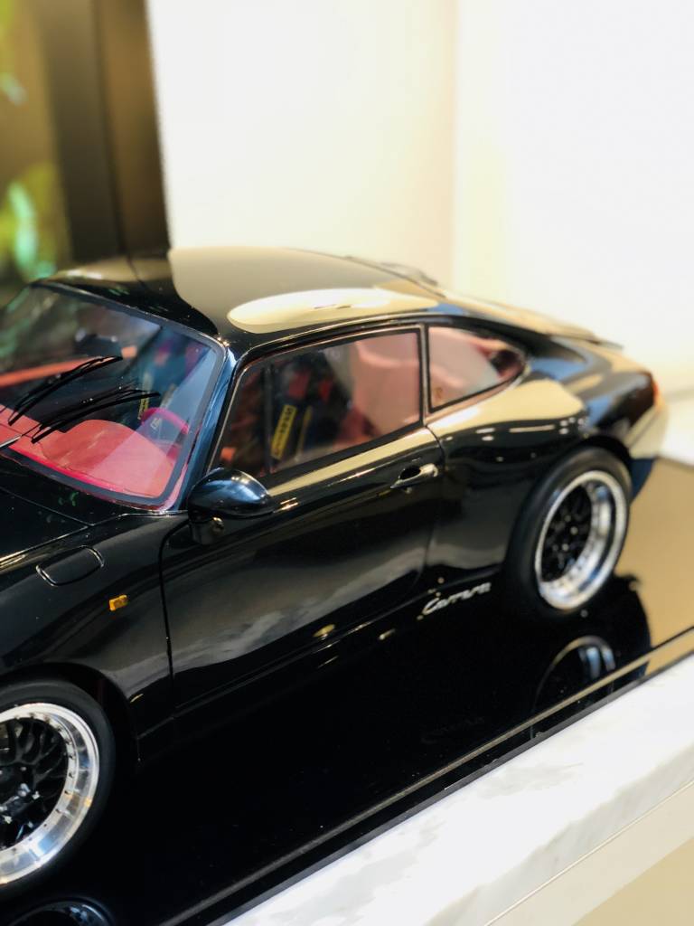 Porsche 911 scale model Pocher 993