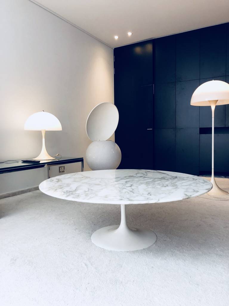 Knoll Eero Saarinen marble coffee table
