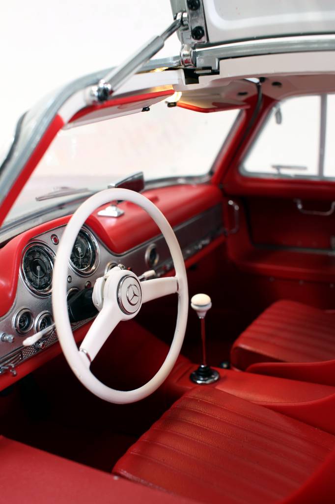 Grootste schaalmodel van de Mercedes 300SL Gullwing