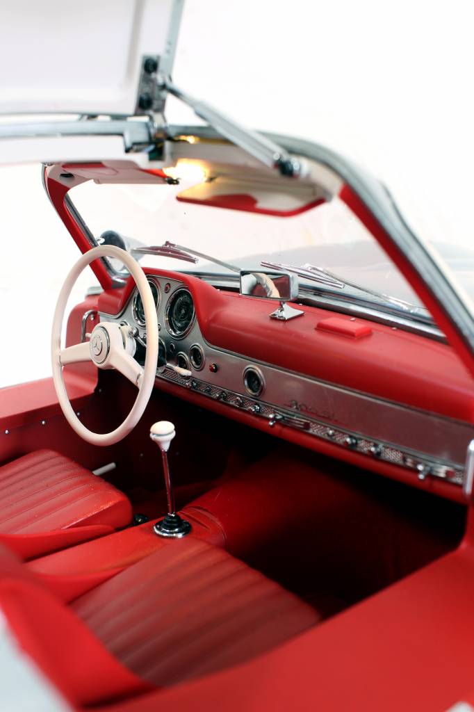 Grootste schaalmodel van de Mercedes 300SL Gullwing