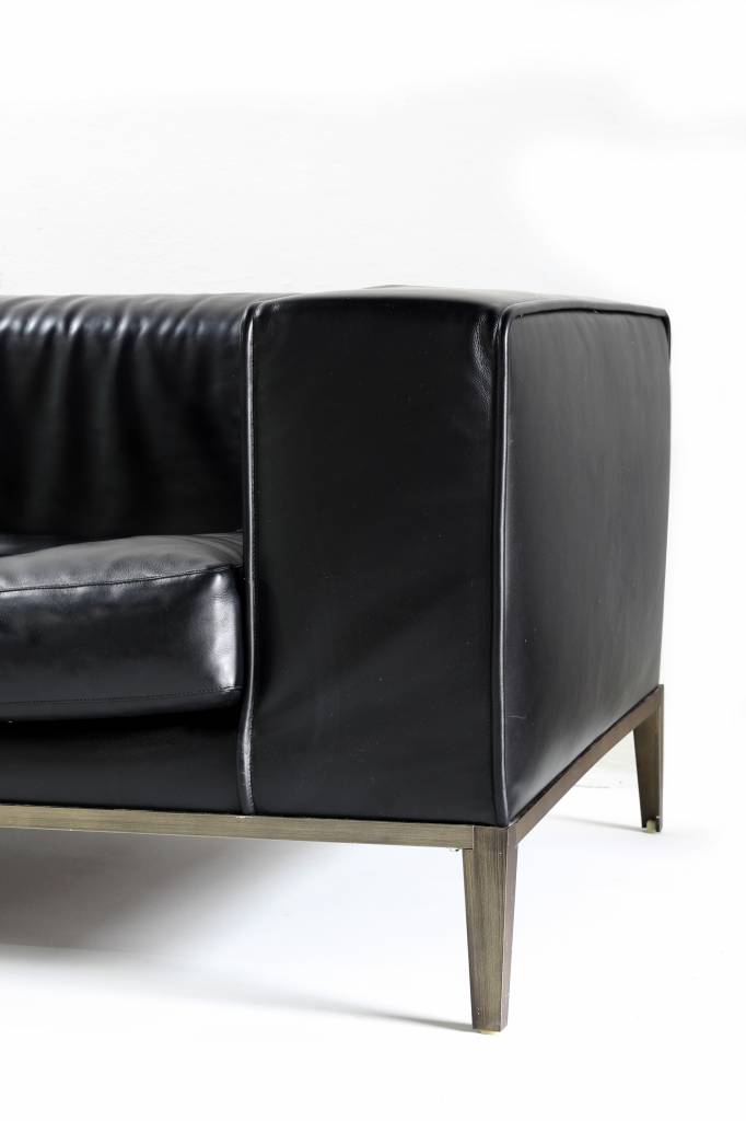 B & B Maxalto Simplex salon in black leather