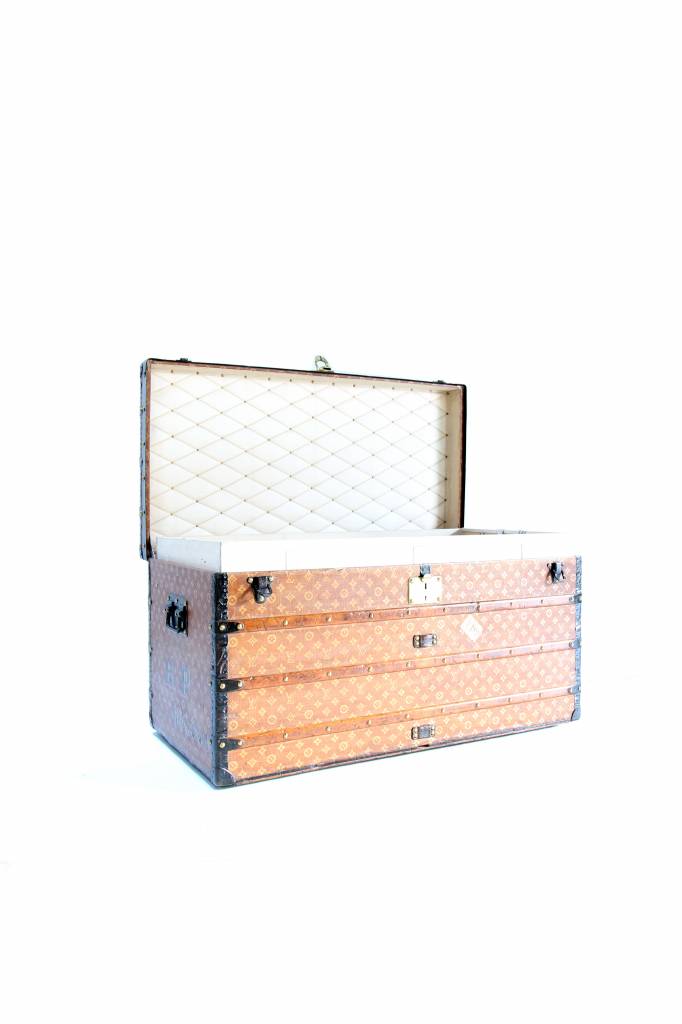 Beautiful vintage Louis Vuitton suitcase circa 1920