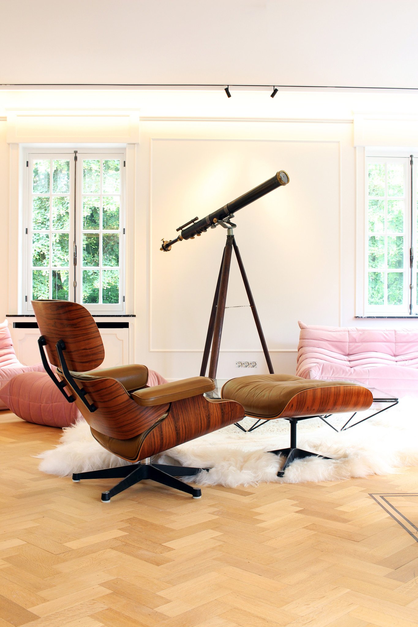 Vintage Eames Lounge chair