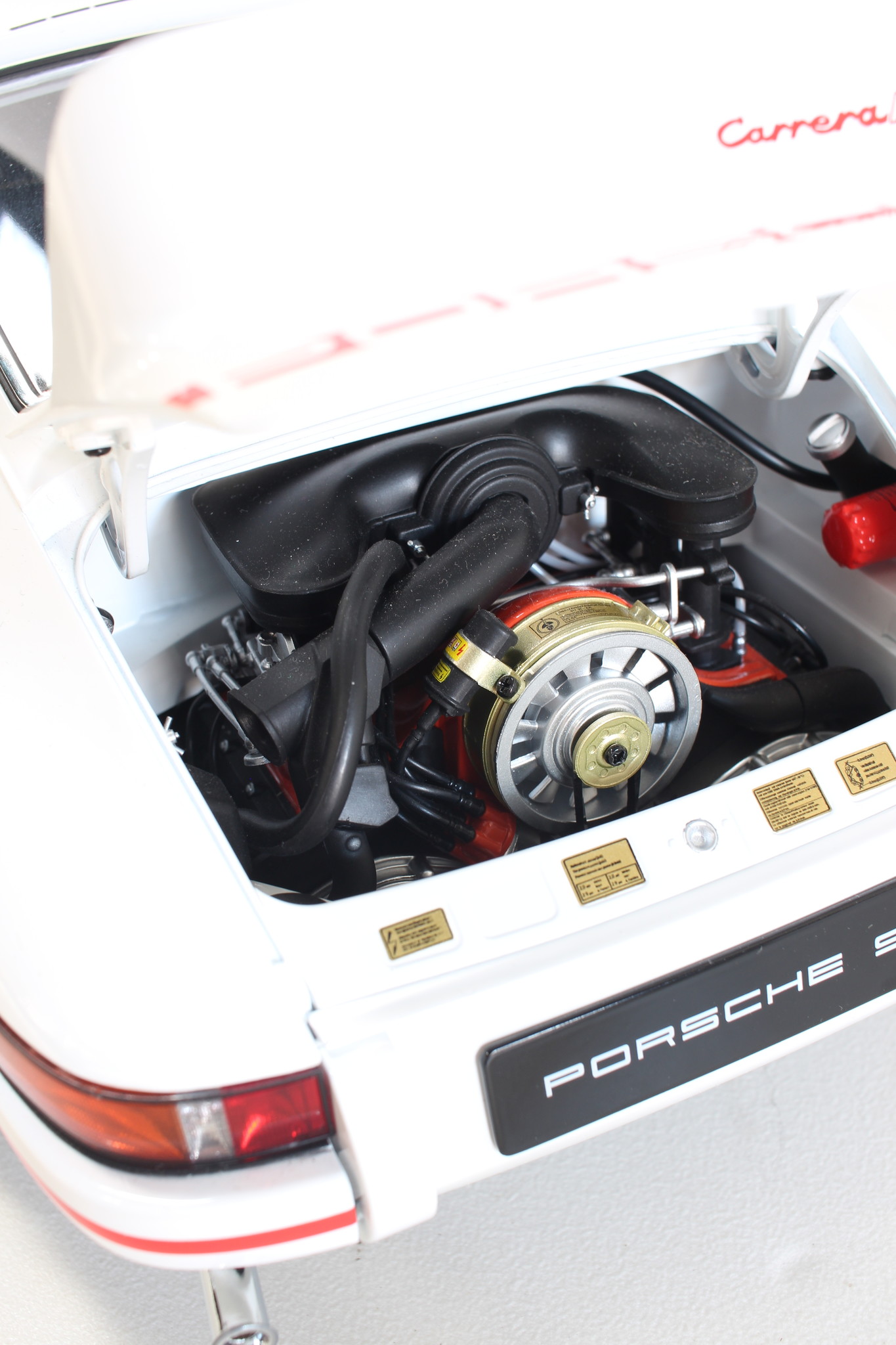 Porsche RS 1: 8 scale model