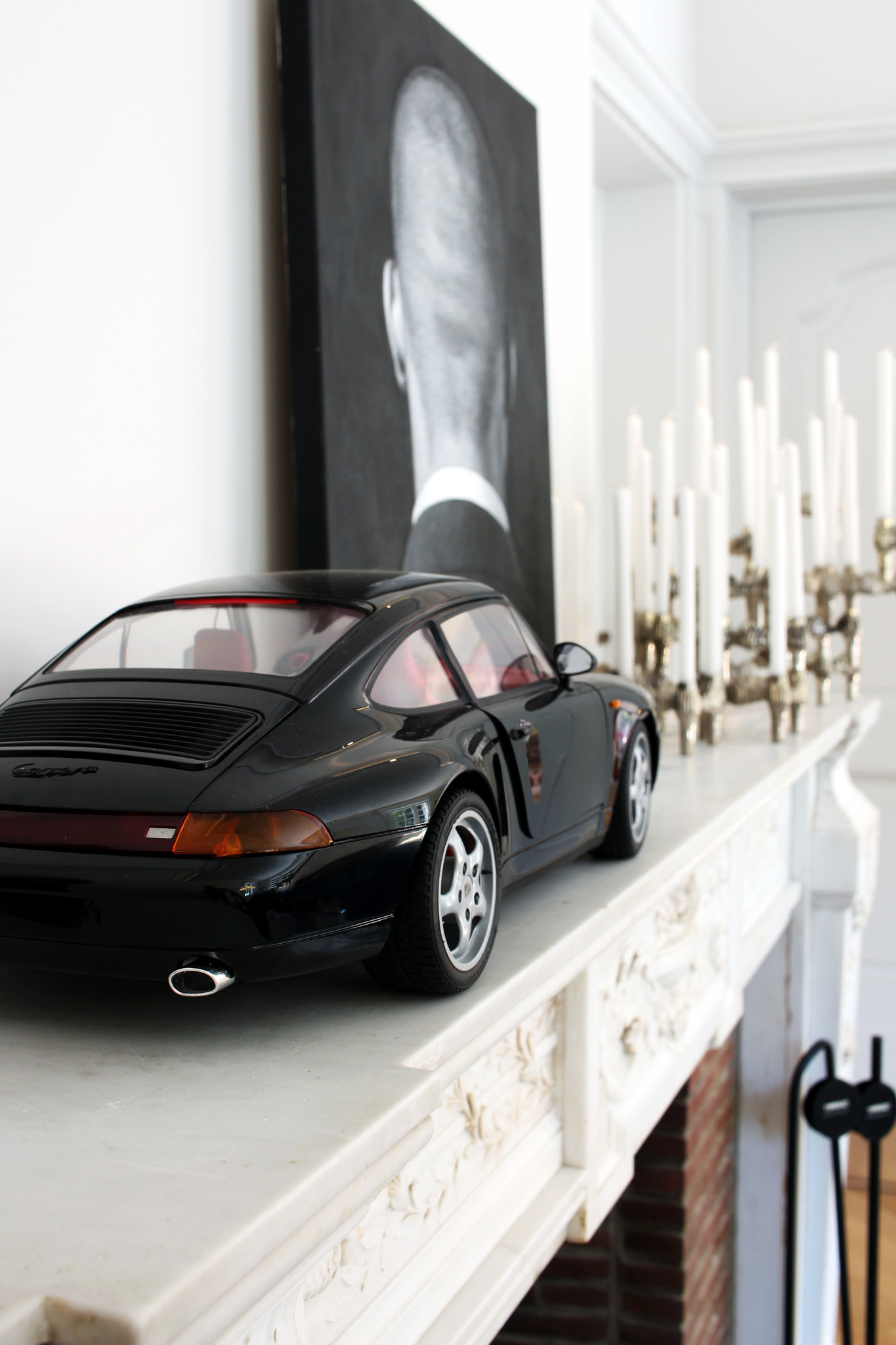 Schaalmodel 1:8 Porsche 993 Pocher