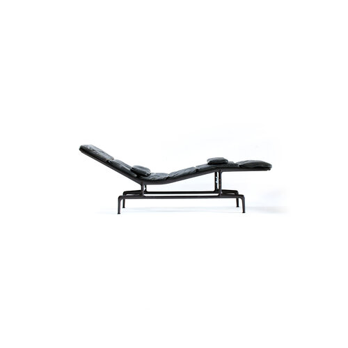 Charles  Eames Chaise Longue, 1968