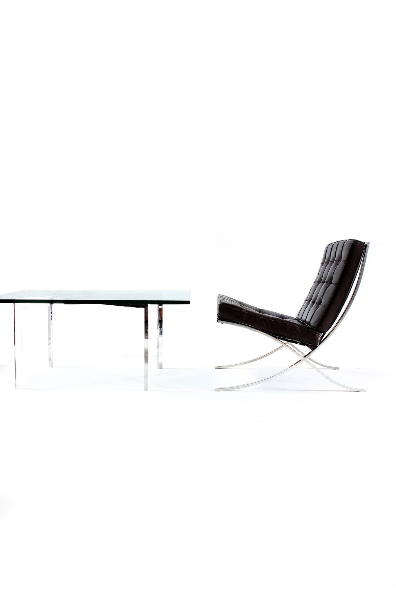 Coffee table "Barcelona" designed by Mies van der Rohe for Knoll