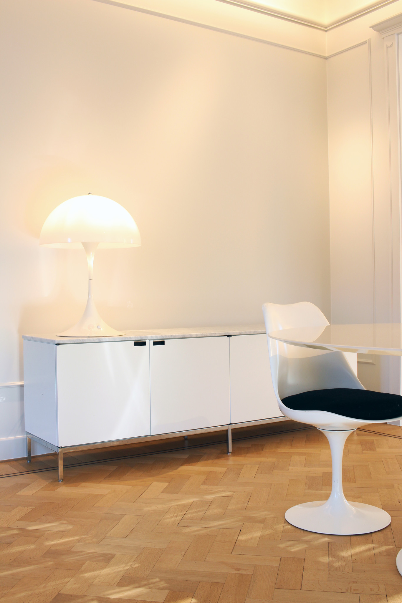 Knoll credenza ontworpen door Florence Knoll, 1961