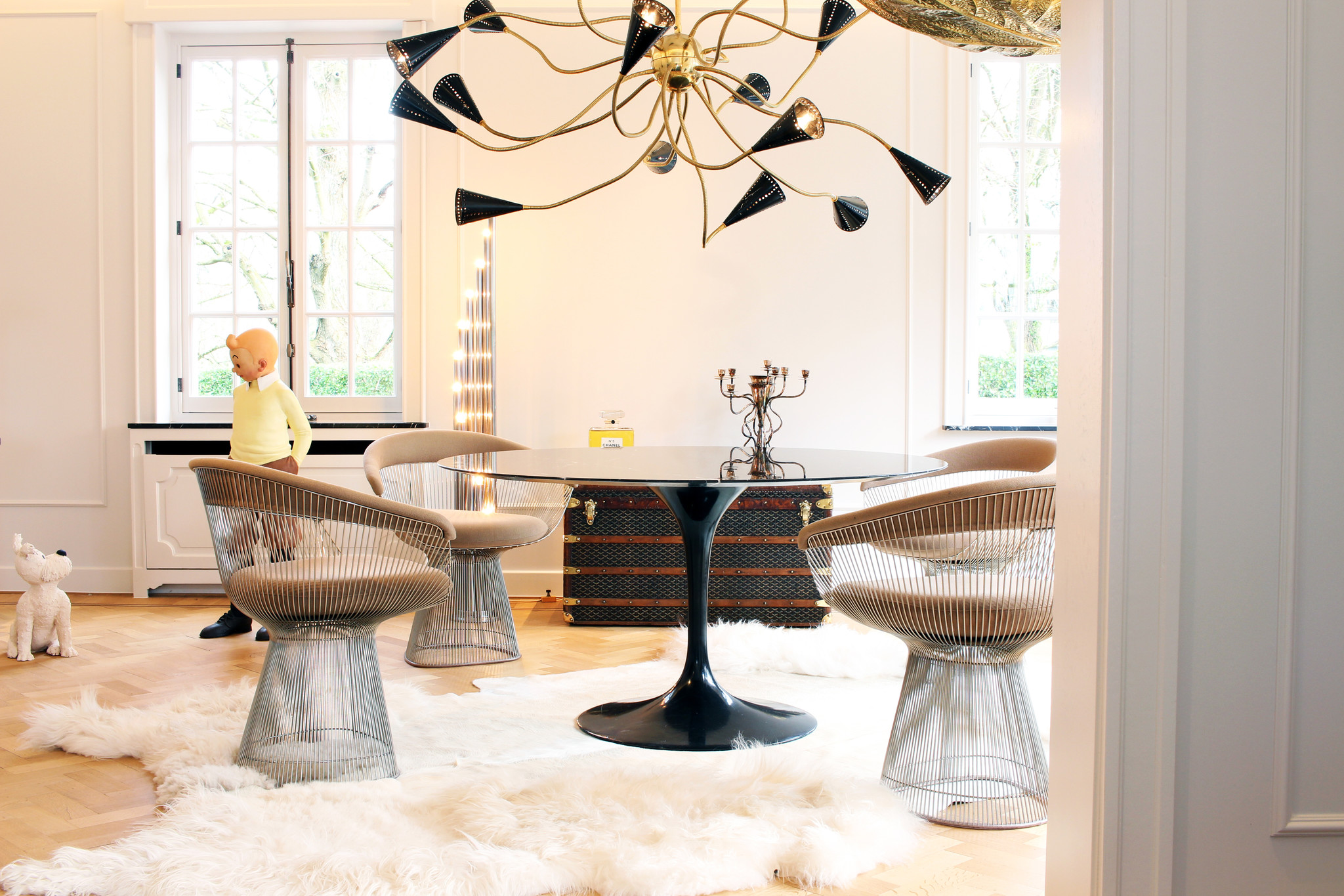 Rares chaises Warren Platner pour Knoll.