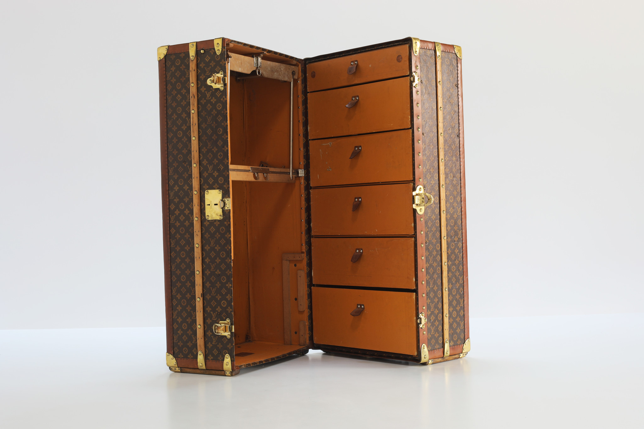 Louis Vuitton wardrobe, 1930s - THE HOUSE OF WAUW