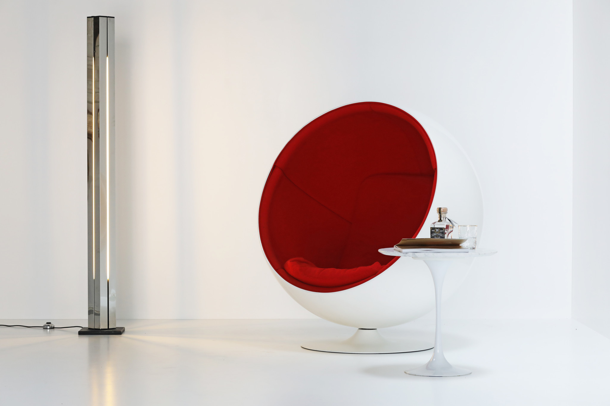 CHAISE BALL EERO AARNIO PAR ADELTA