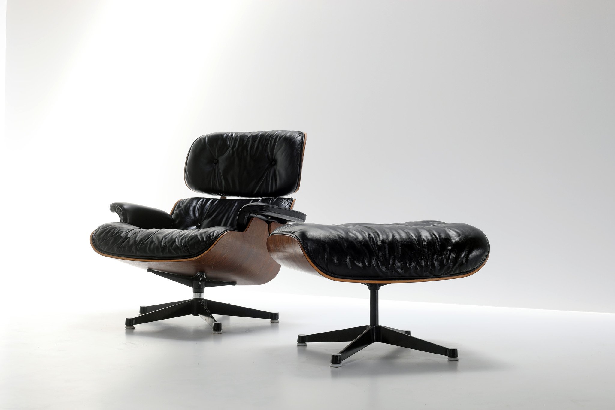 Charles Eames Lounge Chair in rosewood finish