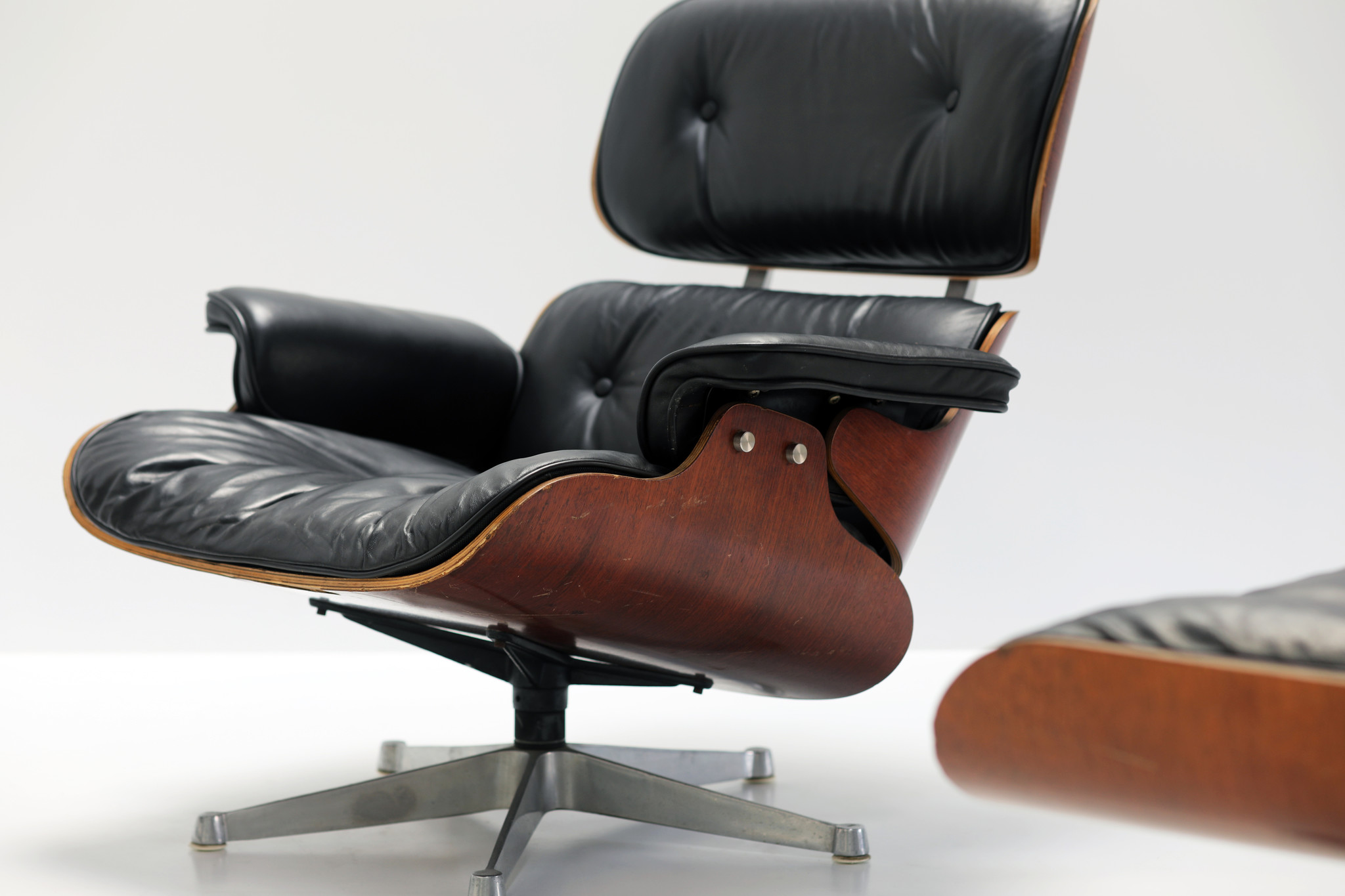 Vintage Eames lounge chair set 1978