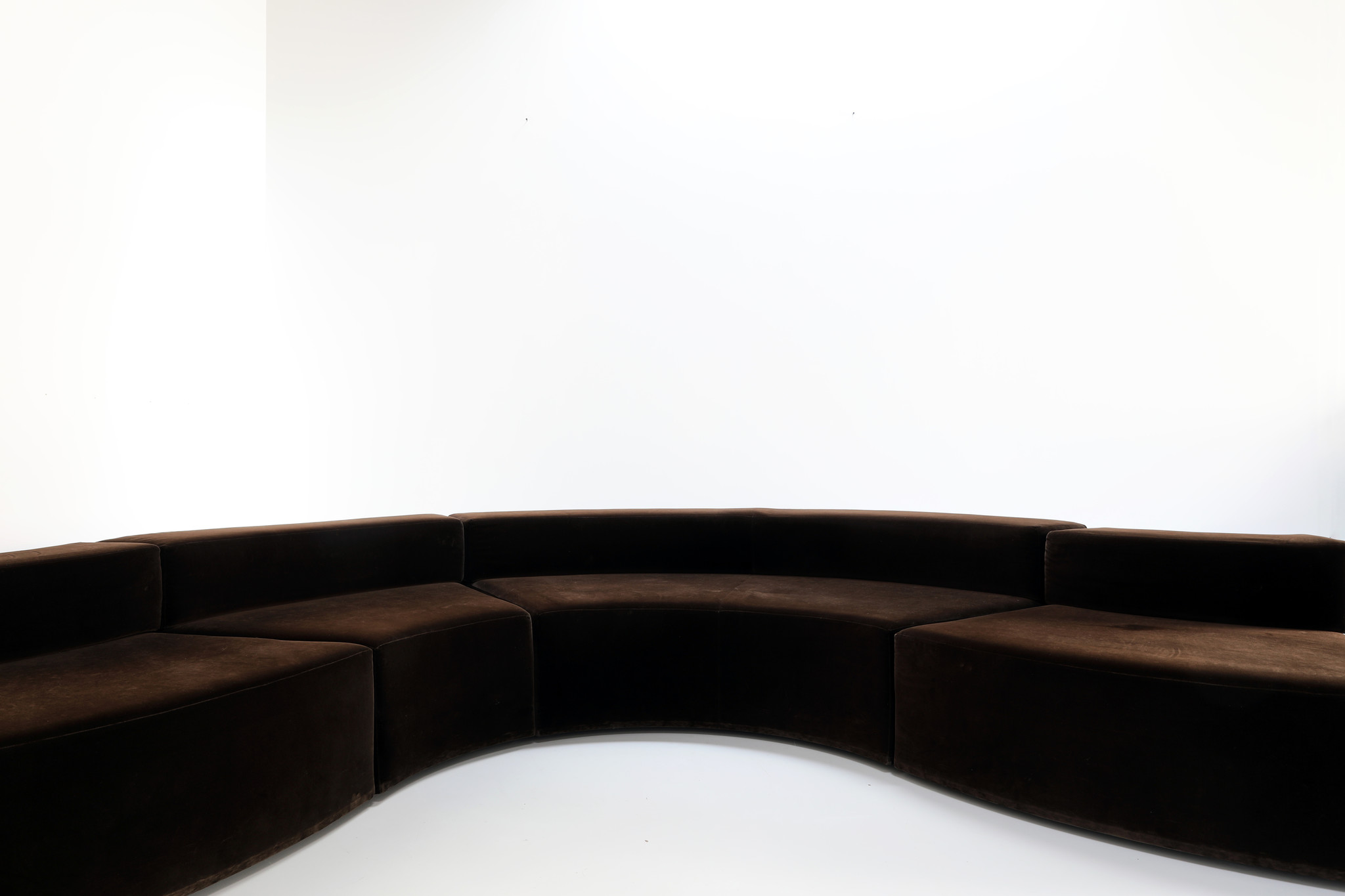 "Dune" sofa ontworpen door Ferrucio Laviani voor Emmemobili