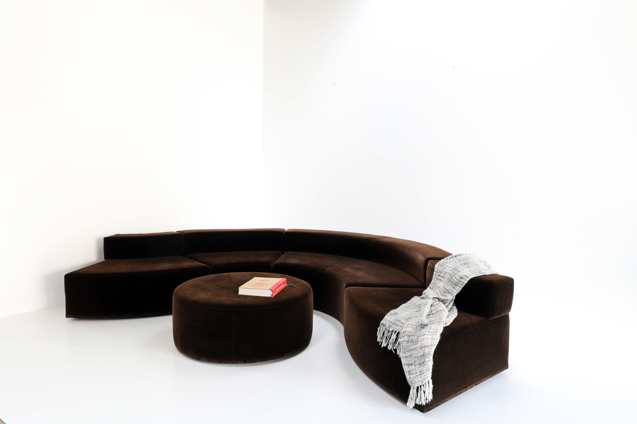 "Dune" sofa ontworpen door Ferrucio Laviani voor Emmemobili