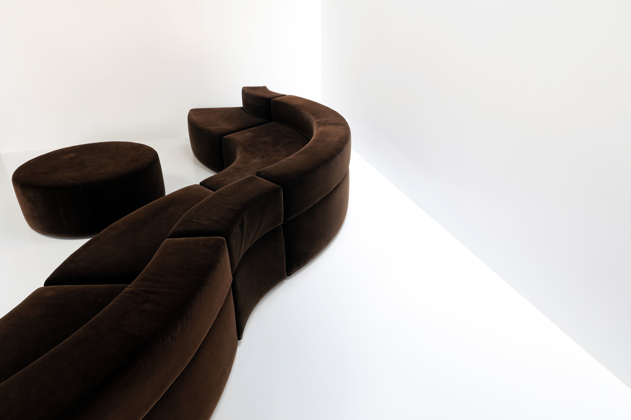 "Dune" sofa ontworpen door Ferrucio Laviani voor Emmemobili