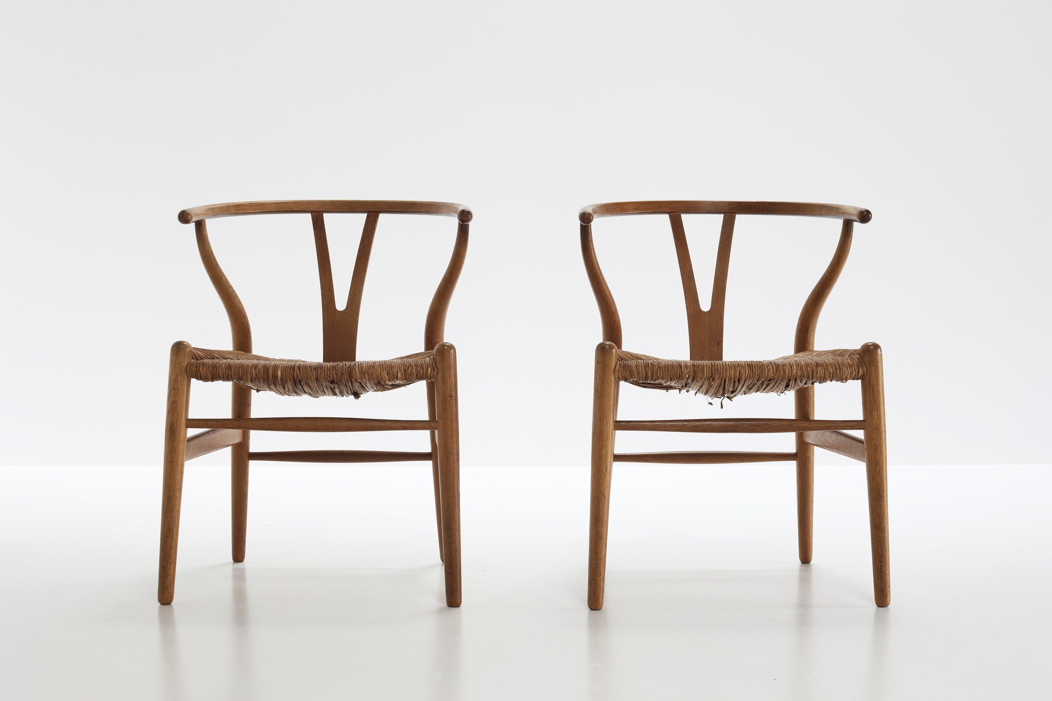 Set van 2 Wishbone chairs  ontworpen door Hans Wegner voor Carl Hansen & zoon, 1950s