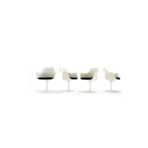 Knoll tulip stoelen