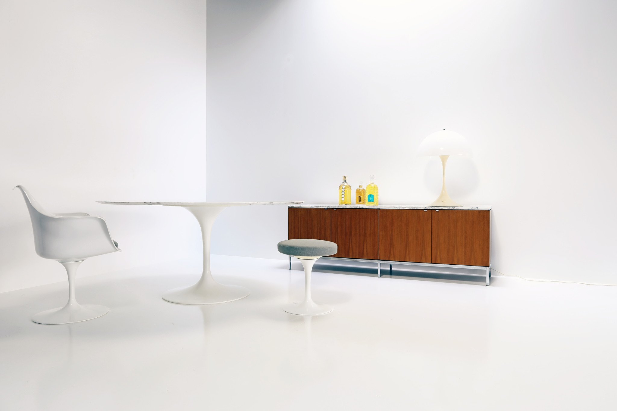 Knoll Credenza ontworpen door Florence Knoll, 1961