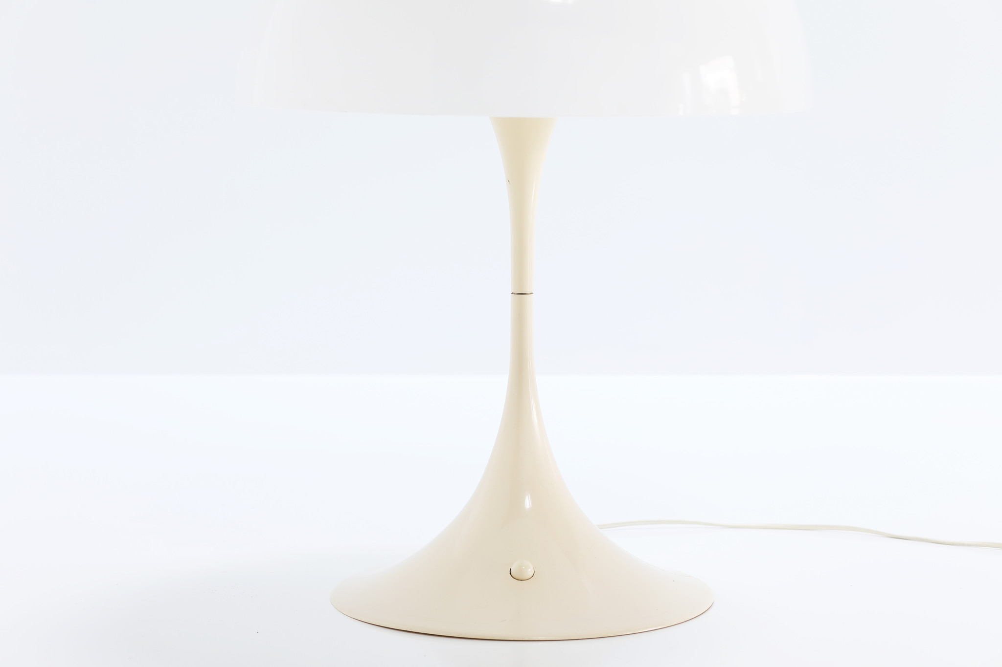 Verner Panton table lamp "Panthella" for Louis Poulsen, 1971