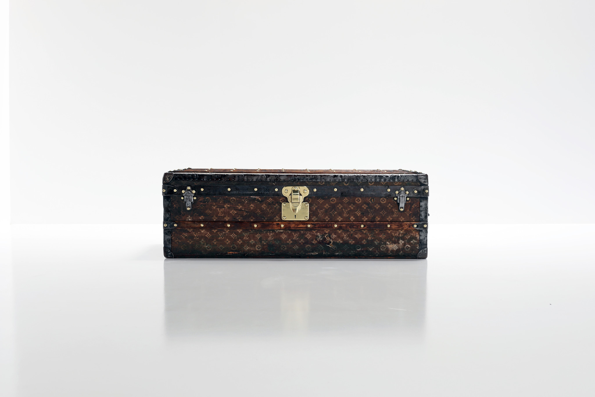 Rare Louis Vuitton suitcase, 1896