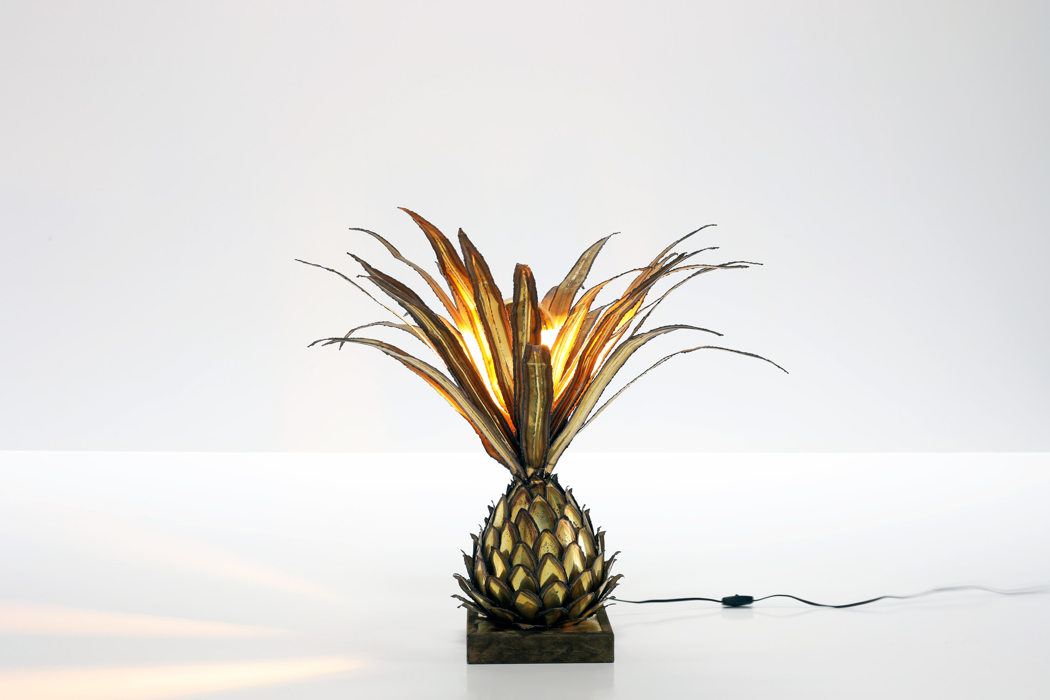 Lampe à poser ananas Maison Jansen